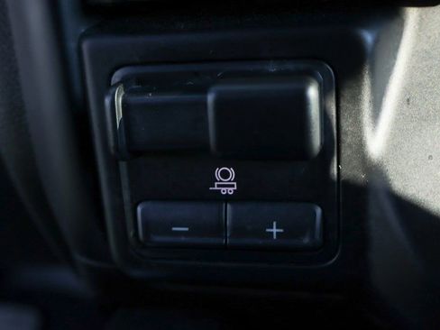 Used 2022 Chevrolet Silverado 1500 High Country w/ Technology Package image 41