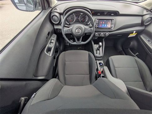 New 2025 Nissan Kicks Play S image 24