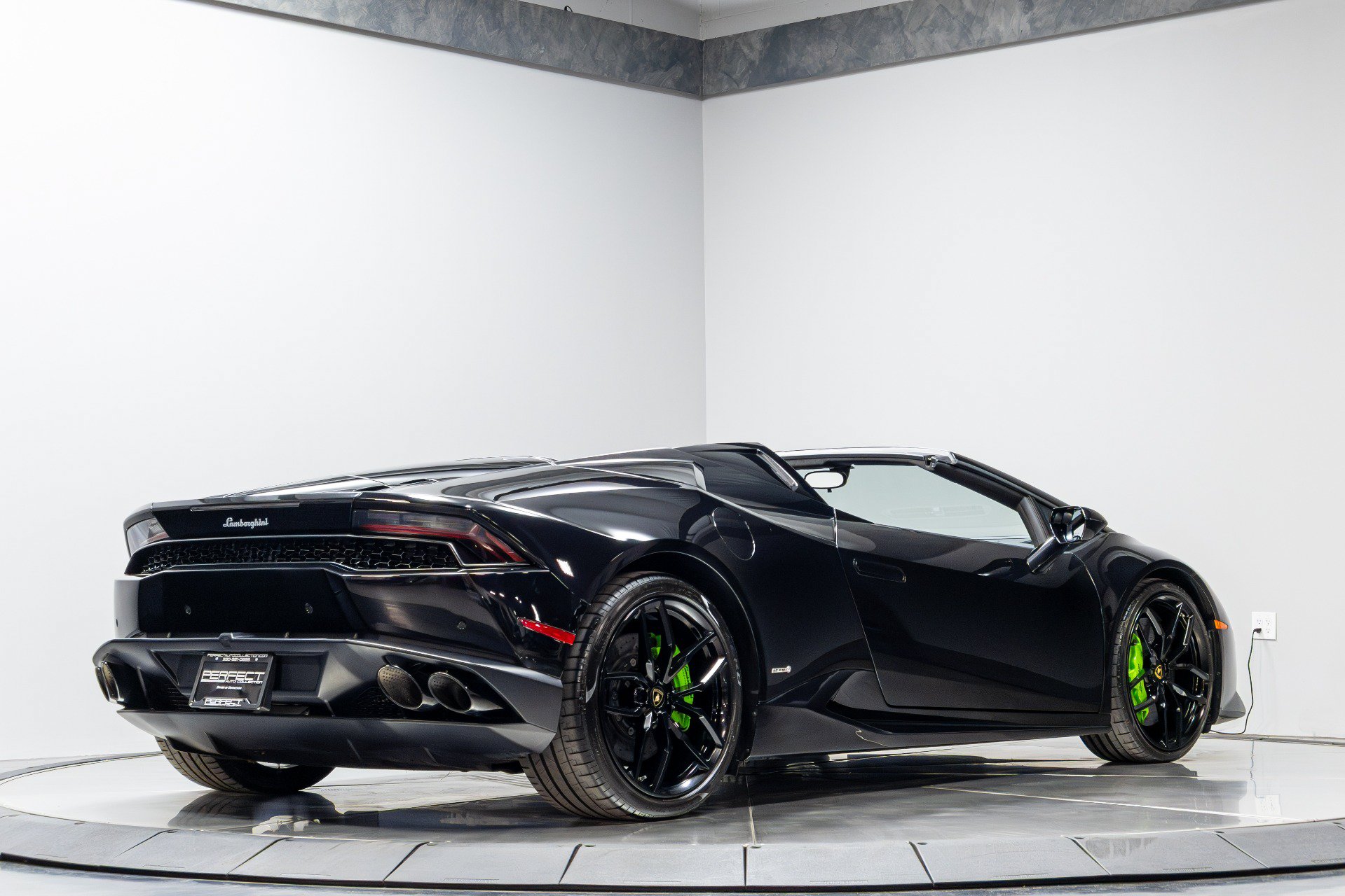 Used 2017 Lamborghini Huracan LP 610-4 AWD/4WD image 17