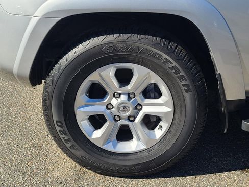 Used 2024 Toyota 4Runner SR5 image 2