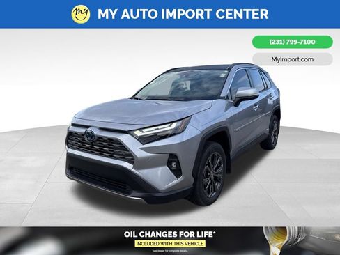 Used 2023 Toyota RAV4 Limited AWD/4WD image 3