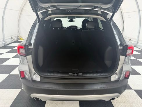 Used 2024 Ford Escape Platinum image 4