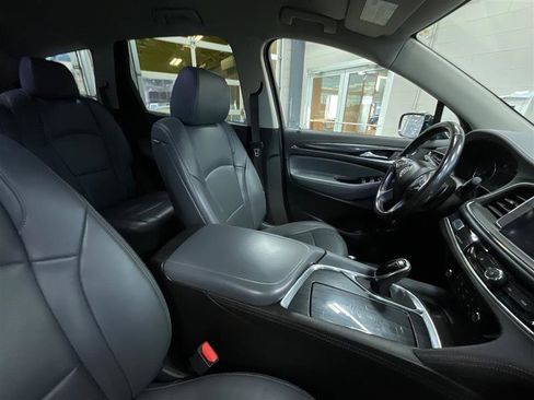 Used 2019 Buick Enclave Essence image 26