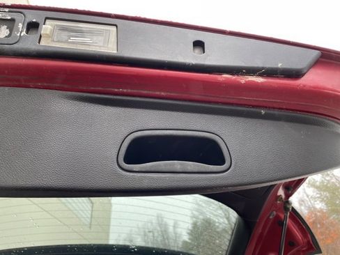 Used 2017 Jeep Cherokee Latitude w/ True North Edition image 10