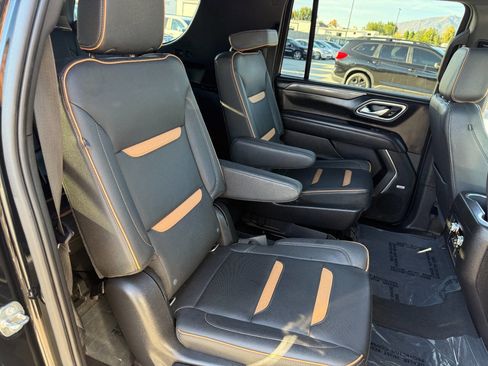 Used 2021 GMC Yukon XL AT4 w/ Technology Package image 22