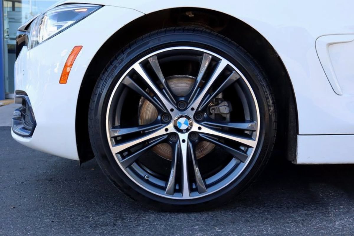 Used 2019 BMW 430i xDrive Convertible w/ Convenience Package AWD/4WD image 28