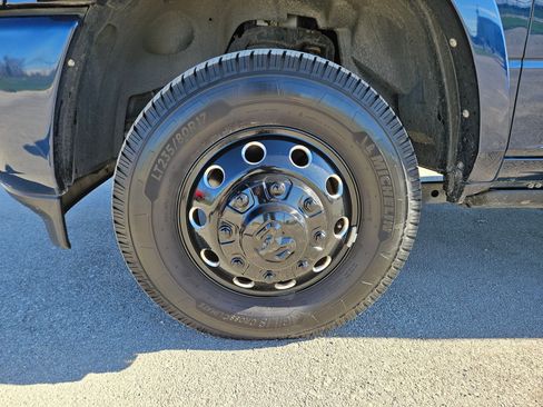 Used 2021 RAM 3500 Limited image 31