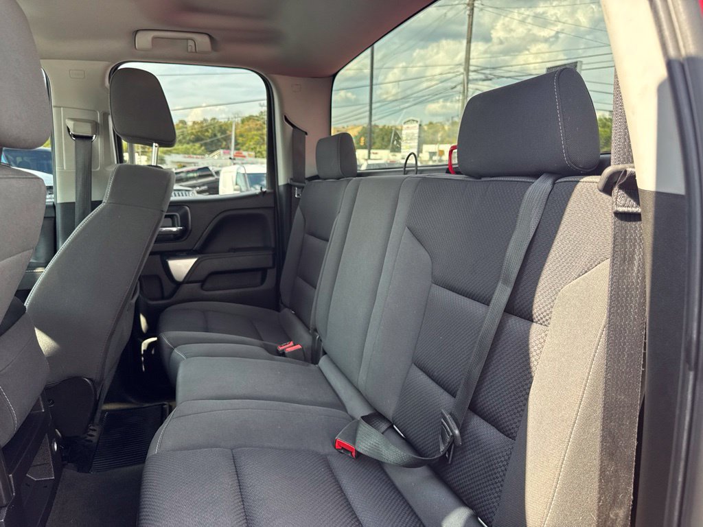 Used 2018 Chevrolet Silverado 1500 LT AWD/4WD image 27