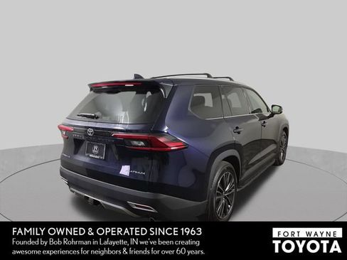 Used 2025 Toyota Grand Highlander AWD Hybrid image 7