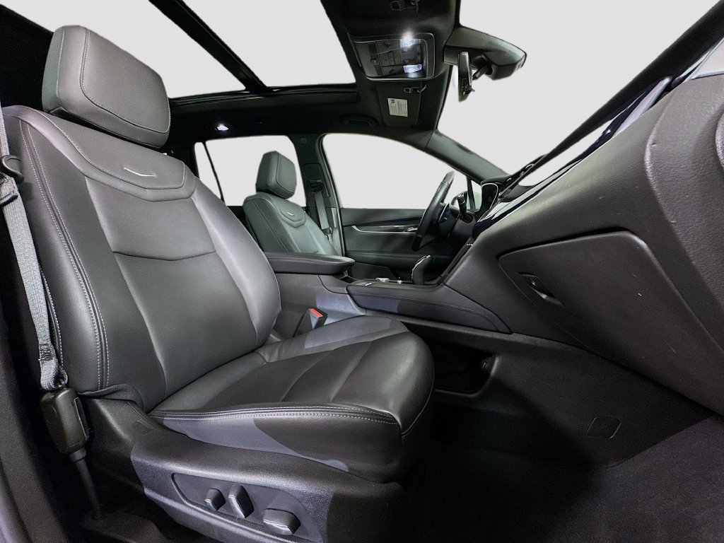 Used 2024 Cadillac XT6 Sport w/ Technology Package AWD/4WD image 30