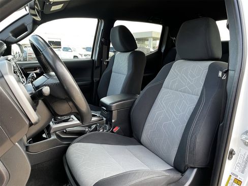 Used 2023 Toyota Tacoma TRD Off-Road image 22