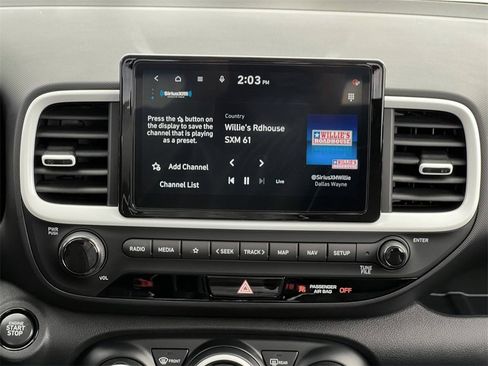 New 2025 Hyundai Venue Limited image 19