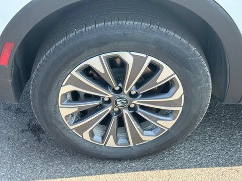 Used 2024 Buick Envision Preferred AWD/4WD image 12