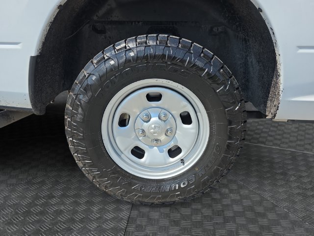 Used 2022 RAM 1500 Tradesman w/ Interior Cold Weather Group AWD/4WD image 33