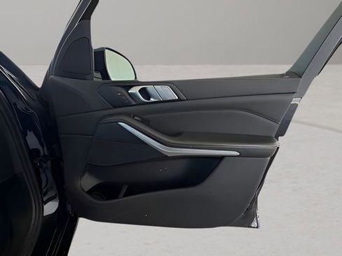 Used 2022 BMW X7 xDrive40i w/ Premium Package image 47