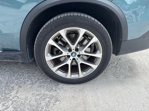 Used 2025 BMW X5 xDrive50e AWD/4WD image 21