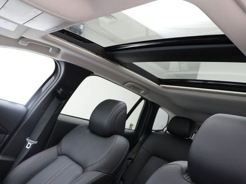 Used 2025 MAZDA CX-50 2.5 Hybrid w/ Premium Plus Pkg image 16