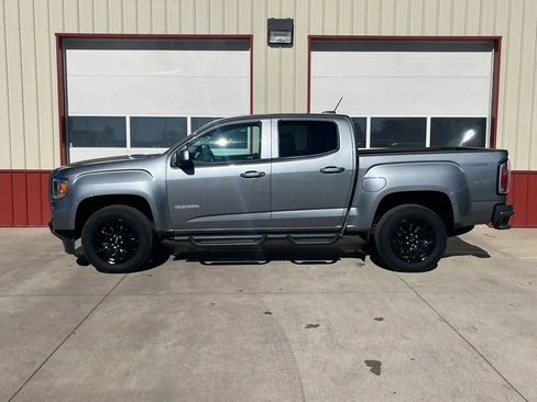 Used 2022 GMC Canyon Elevation w/ Elevation Premium Package image 17