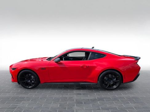 Used 2025 Ford Mustang GT Premium RWD image 6