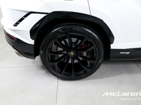 Used 2023 Lamborghini Urus S image 33
