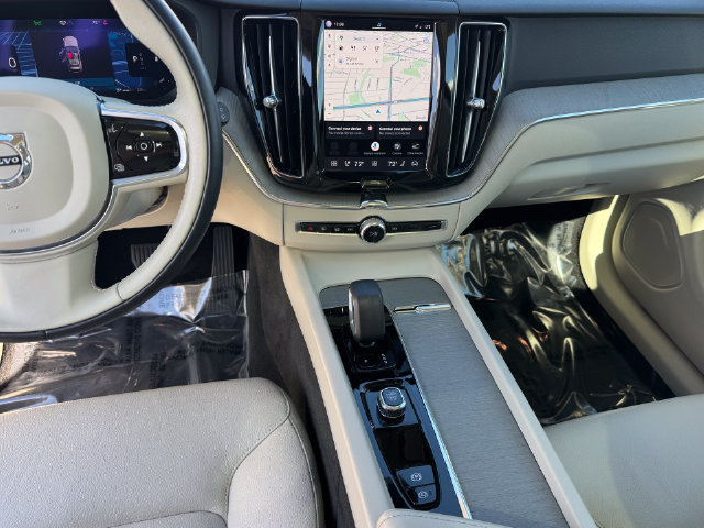 Used 2024 Volvo XC60 B5 Plus w/ Protection Package Premier AWD/4WD image 19