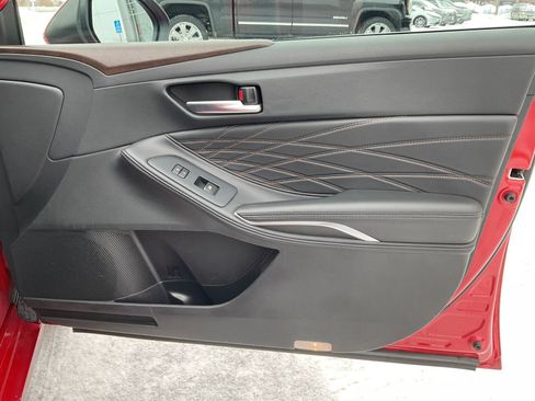 Used 2022 Toyota Avalon Limited w/ Advanced Safety Package image 11