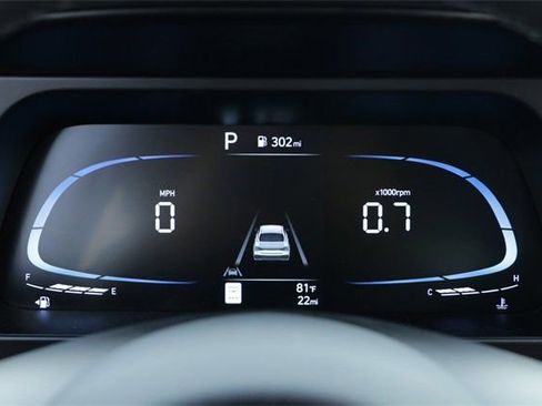 Certified 2026 Hyundai Elantra Sport FWD image 12