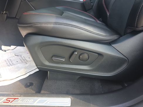 Certified 2023 Ford Explorer ST-Line w/ Class IV Trailer Tow Package image 18