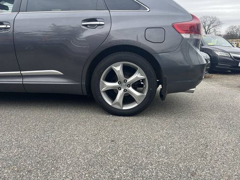 Used 2015 Toyota Venza Limited AWD/4WD image 35