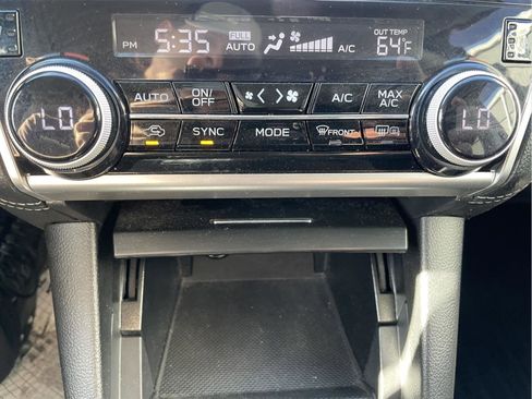 Used 2019 Subaru Outback 2.5i Premium AWD/4WD image 29