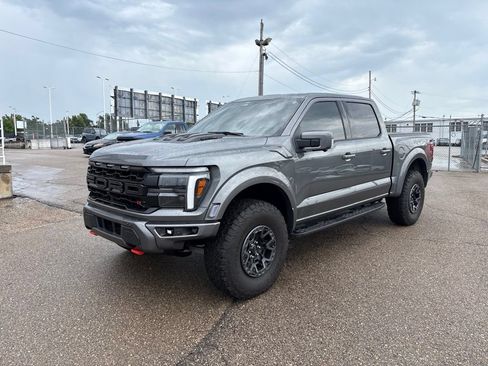 Used 2025 Ford F150 Raptor w/ Equipment Group 803A Raptor R AWD/4WD image 3
