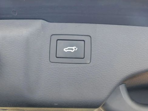 Used 2013 Hyundai Santa Fe Limited w/ Technology Pkg image 23