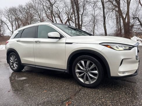 Used 2020 INFINITI QX50 Luxe w/ Cargo Package image 2