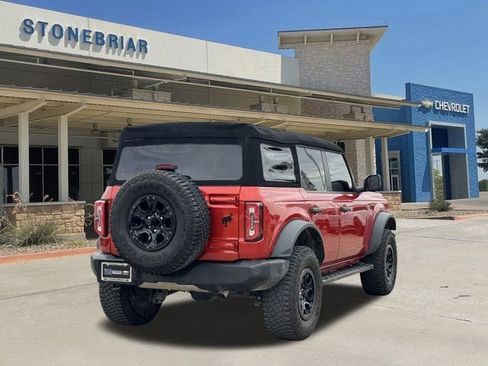 Used 2023 Ford Bronco Wildtrak image 5