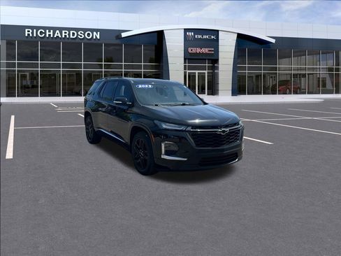 Used 2023 Chevrolet Traverse Premier AWD/4WD image 8