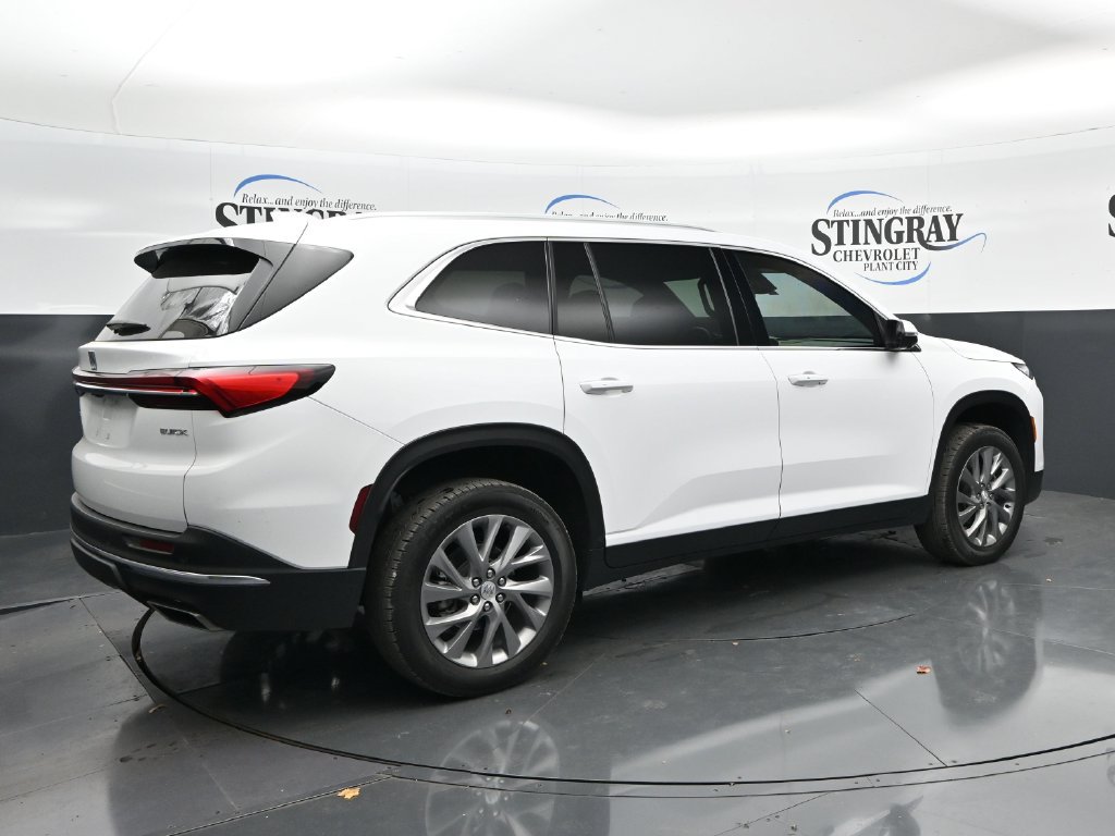 Used 2026 Buick Enclave Preferred FWD image 7