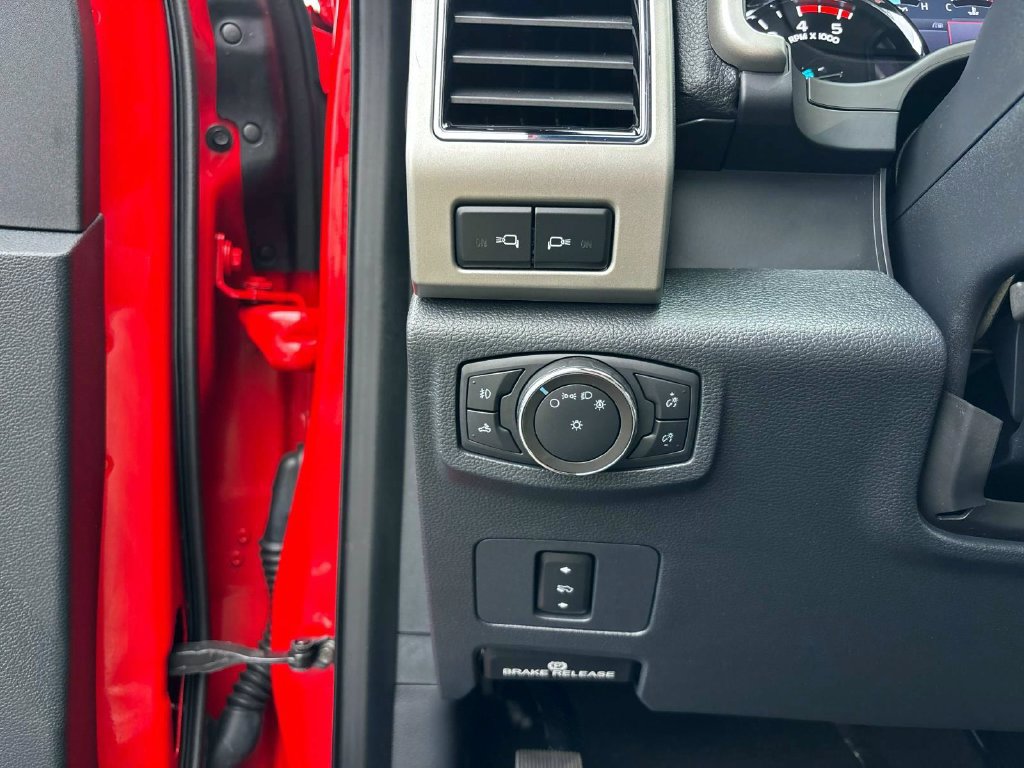 Used 2022 Ford F350 Lariat AWD/4WD image 19
