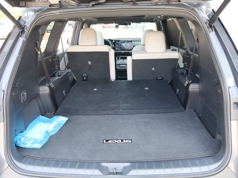 Used 2026 Lexus TX 350 AWD w/ Technology Package image 38