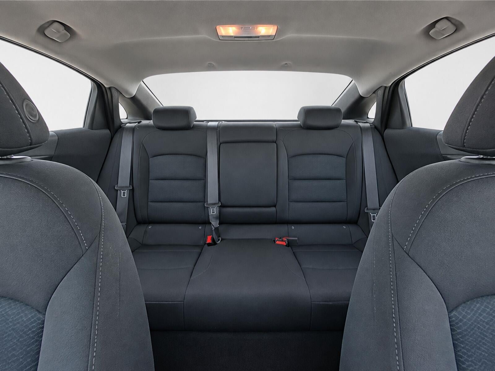 Used 2024 Chevrolet Malibu LT FWD image 17