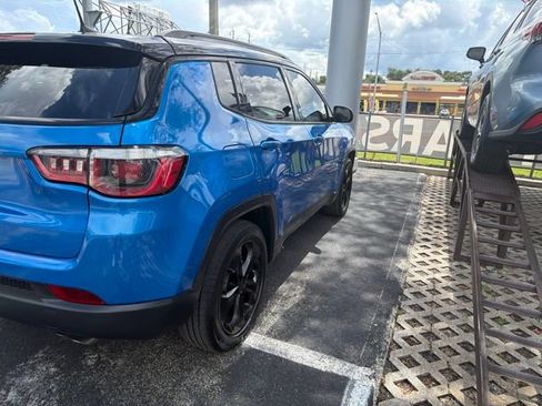 Used 2020 Jeep Compass Latitude FWD image 5