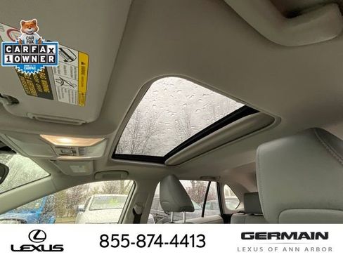 Used 2022 Toyota RAV4 XLE Premium image 20