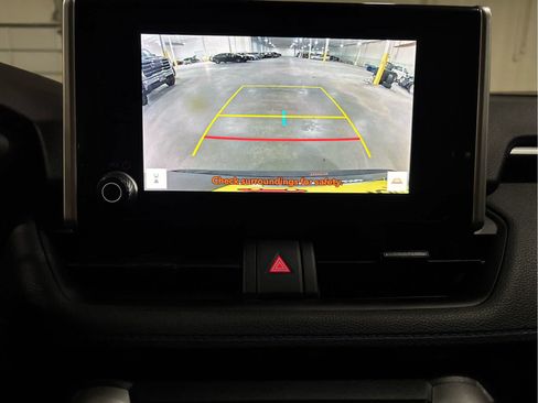 Certified 2024 Toyota RAV4 SE w/ Convenience Package AWD/4WD image 9