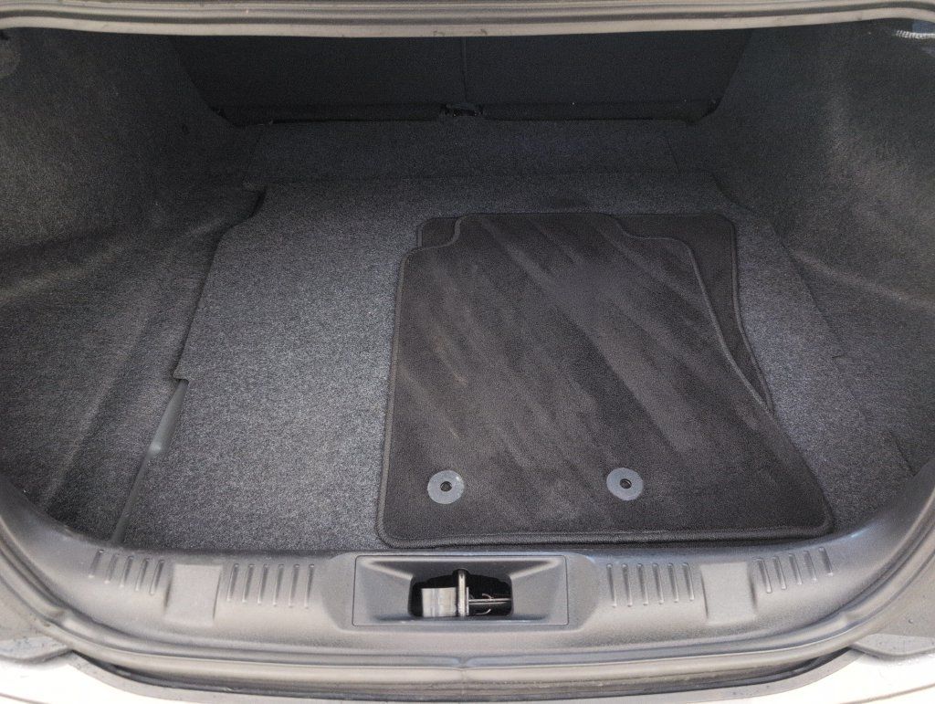 Used 2025 Ford Mustang Coupe RWD image 21