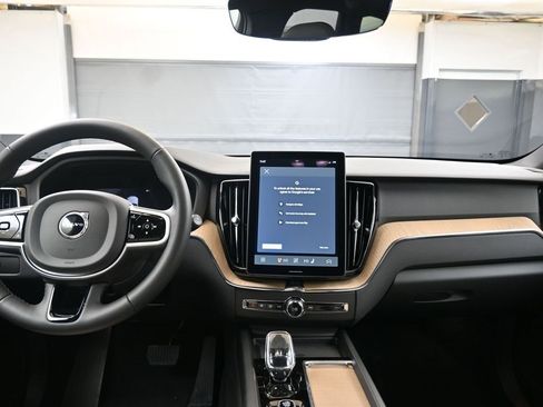 New 2026 Volvo XC60 B5 Plus w/ Protection Package Premier image 22