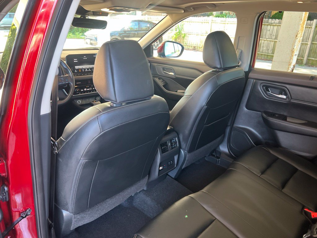 Certified 2023 Nissan Rogue SL w/ SL Premium Package AWD/4WD image 10