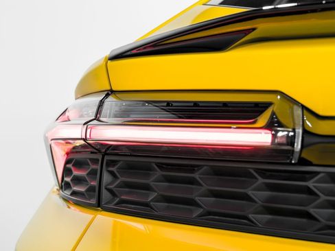 Used 2025 Lamborghini Urus S AWD/4WD image 60