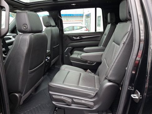 Certified 2024 GMC Yukon XL Denali image 11