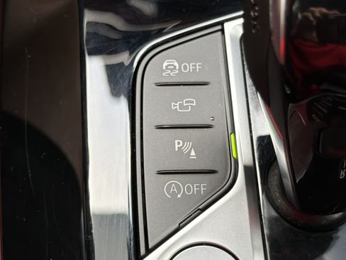 Used 2024 BMW X4 xDrive30i w/ Premium Package AWD/4WD image 12
