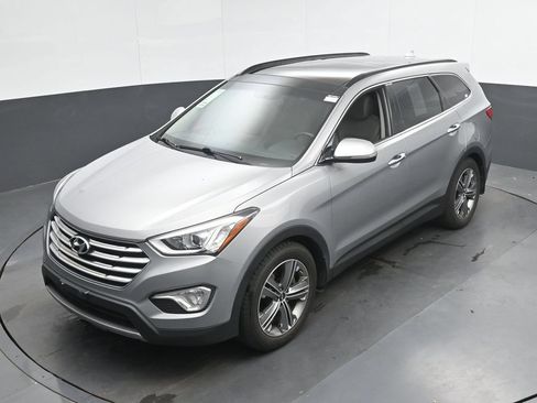 Used 2015 Hyundai Santa Fe Limited w/ Option Group 04 AWD/4WD image 36