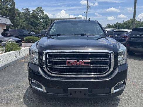 Used 2019 GMC Yukon XL SLT AWD/4WD image 2